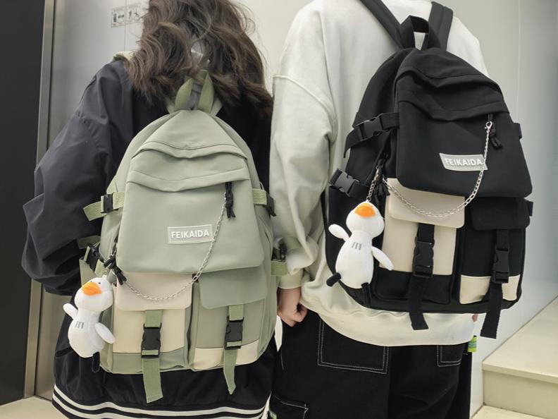 旅行交友出行双肩包